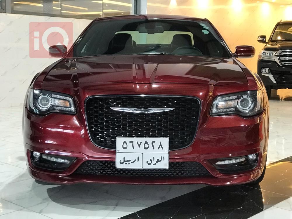 کرایسلەر 300